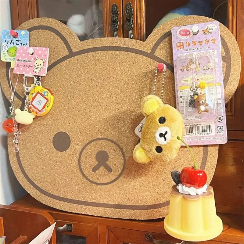 Adorable Bear Felt Board – Perfect for Photos, Notes, or Messages.