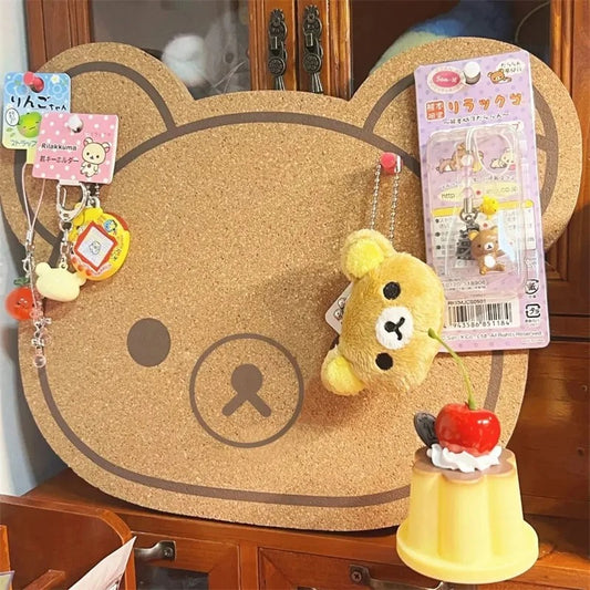 Adorable Bear Felt Board – Perfect for Photos, Notes, or Messages.